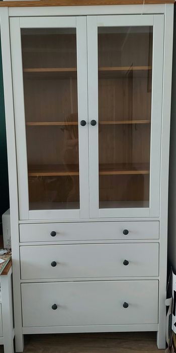 Witryna HEMNES Ikea