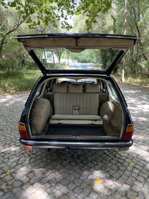 Carrinha Mercedes W123 300 TD Certificada pelo ACP