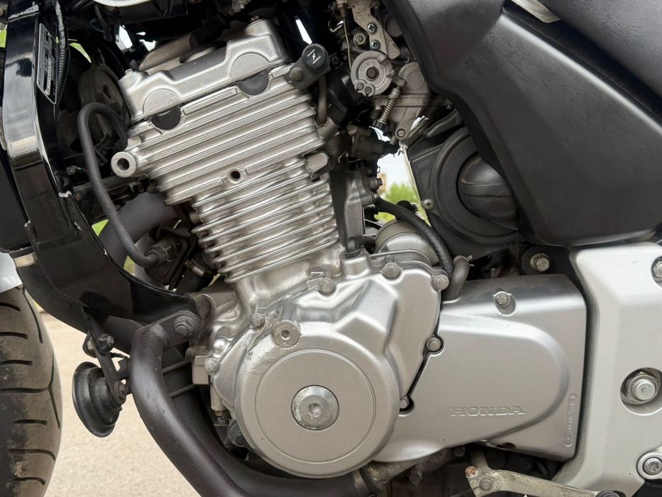 Продам мотоцикл HONDA CBF500