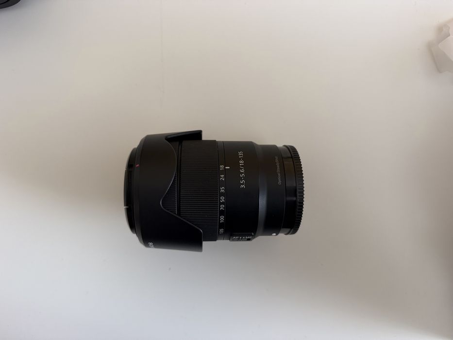 Sony A6000 + lente objetiva 18-135mm OSS