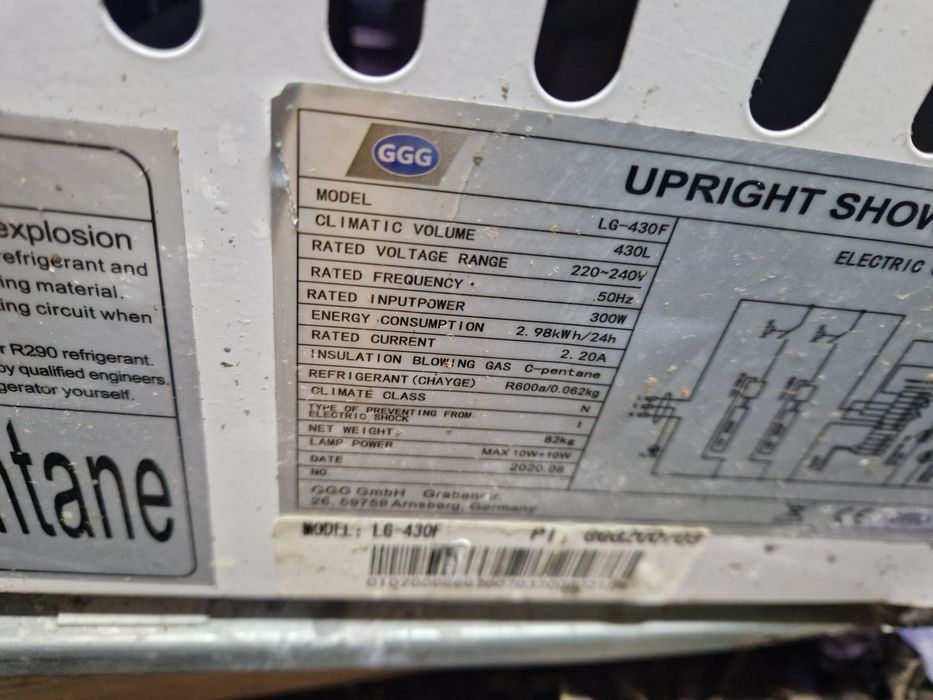 Lodówka witryna chlodnicza gastronomiczna GGG