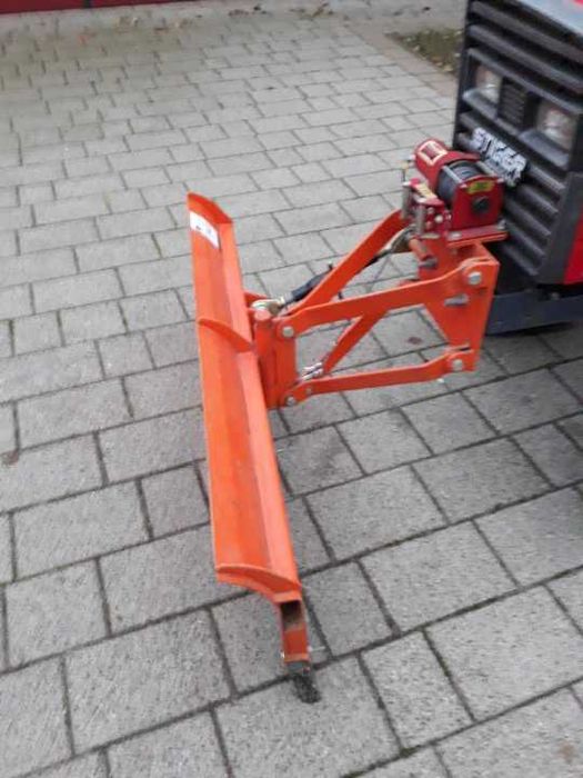 Sprzedam pług do śniegu do traktora ogrodniczego lub quda