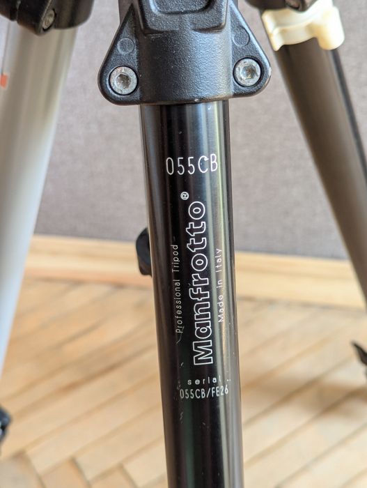 Штатив Manfrotto 055CB + голова Cambo CBH-3