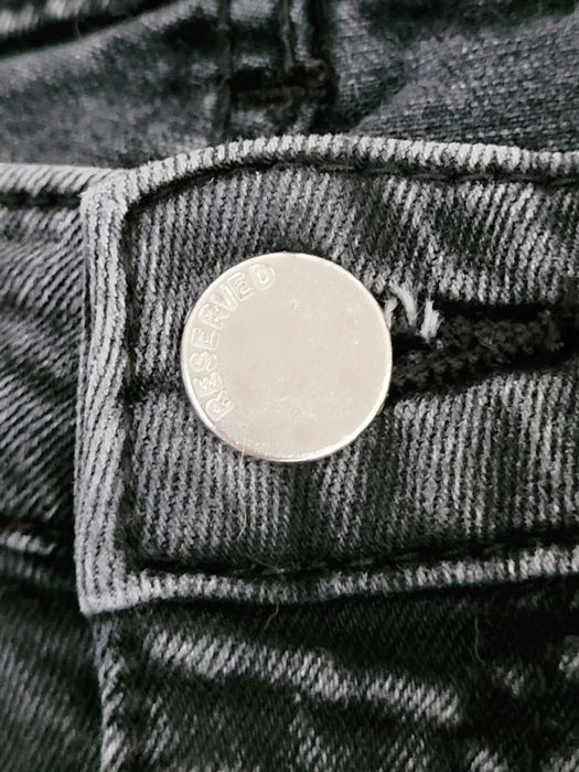 Spodnie jeansy 36 S slim fit z dżetami perły