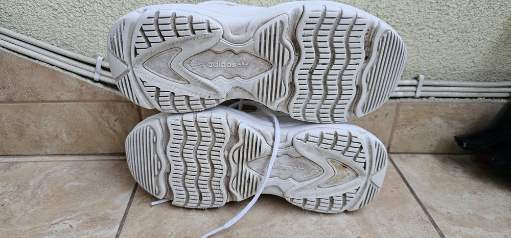 ADIDAS OZGAIA damskie buty rozmiar 39⅓ wkładka 24,5cm