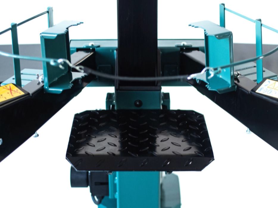 Łuparka do drewna 12T. BASS POLSKA. 5l gw.