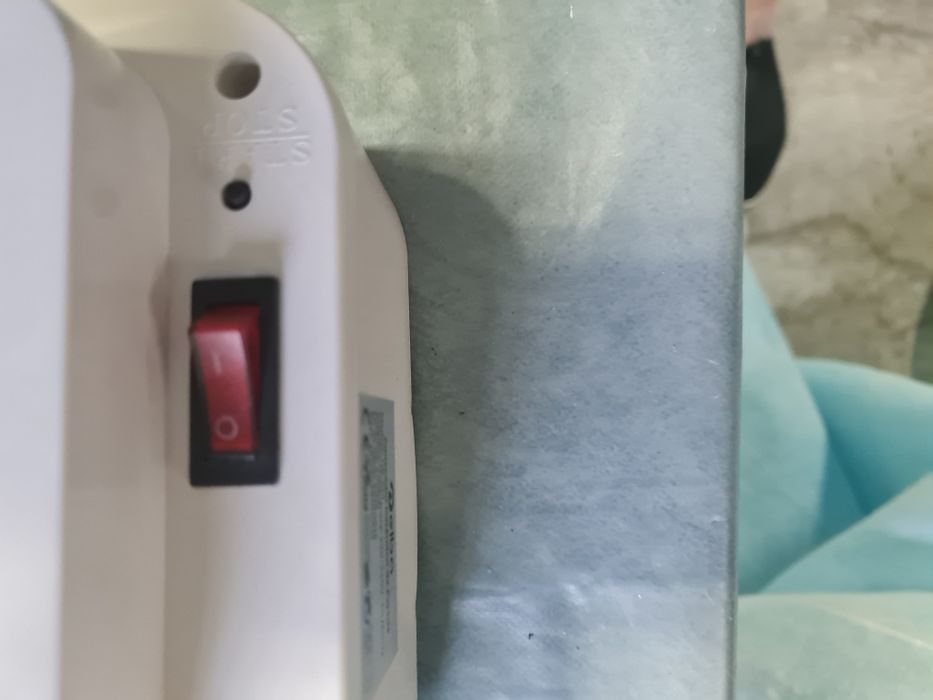 Aquecedor/ventilador de cerâmica de parede