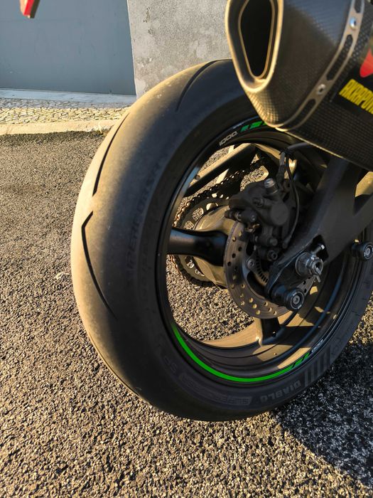 Moto Kawasaki ninja zx10r