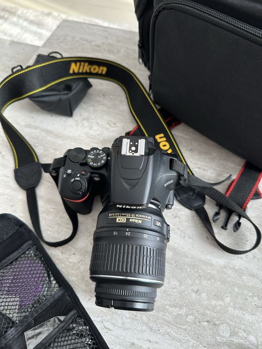 Фотоапарт Nikon D3500+18-55mm. Новий 538 кадрів.