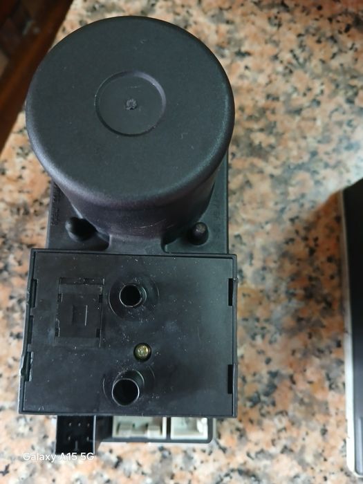 2 módulos  audi a3  99  com  avaria do fecho central