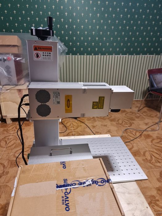 Волоконний лазерний гравер маркер jpt 50m8, jpt50m8