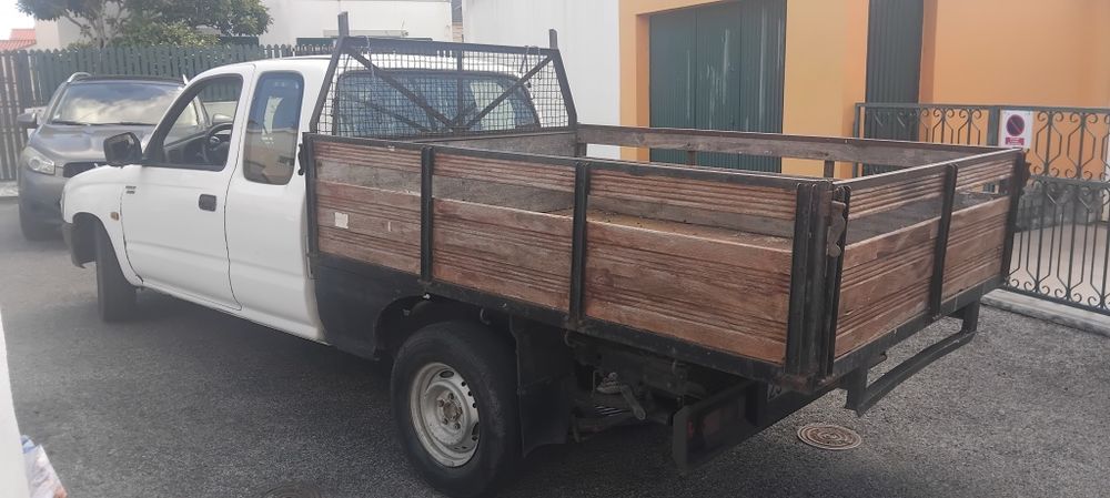 Toyota Hilux 2.4d