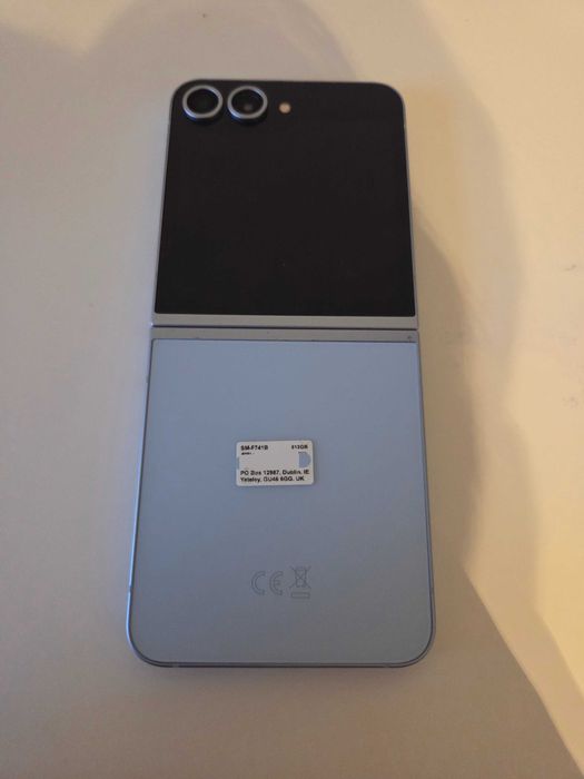 Samsung Galaxy Z Flip6 12GB/512GB Niebieski komplet + etui