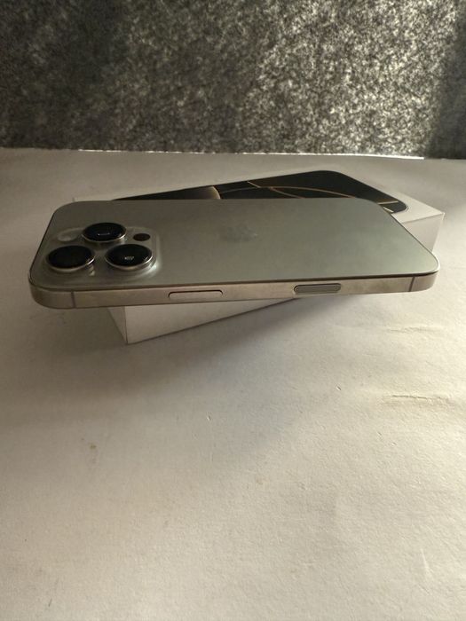 Troco/Vendo Iphone 16 Pro Max 256GB Natural titanium