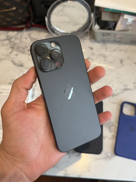 Iphone 16 pro max 256gb stan idealny + etui x2