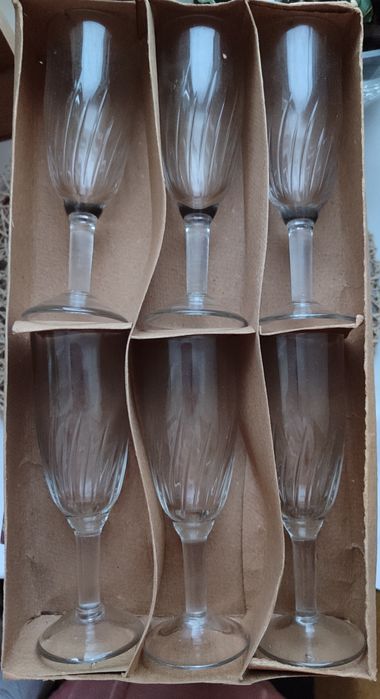 Набор бокалов новый 6шт, объем 130 мл