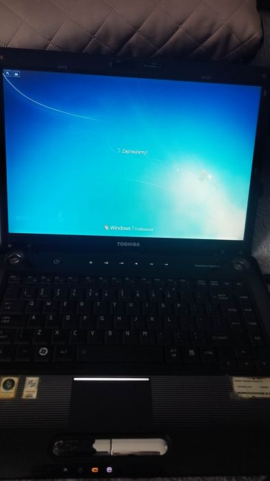 Laptop TOSHIBA SATELLITE A300-24Z + torba