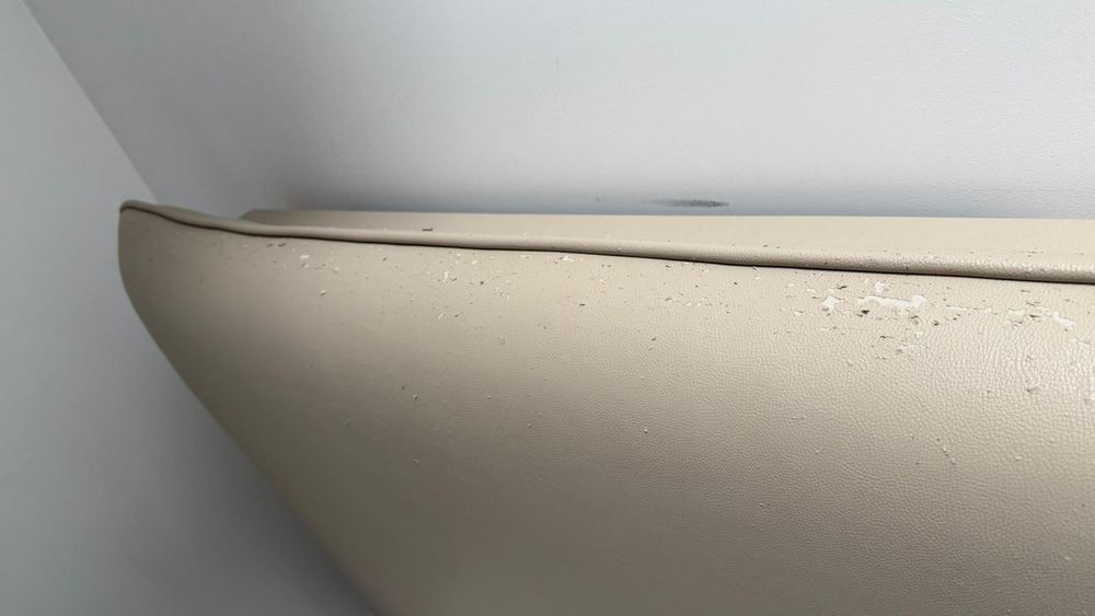 Cabeceira, com marcas