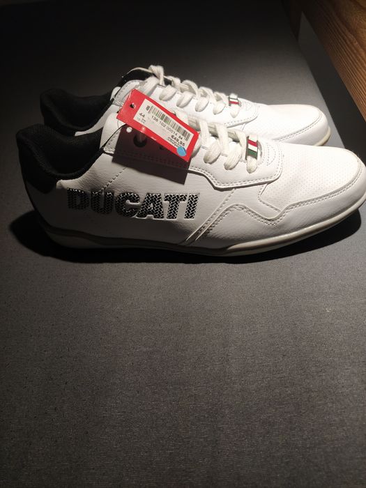 Nowe białe buty DUCATI