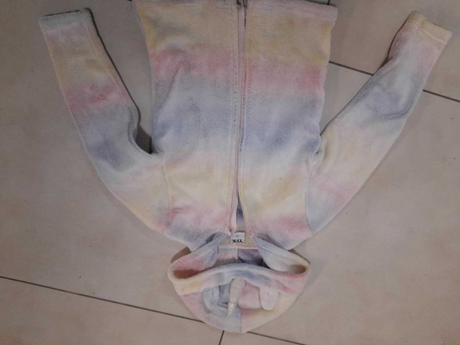 ciepła bluza jednorożec  rozmiar 128