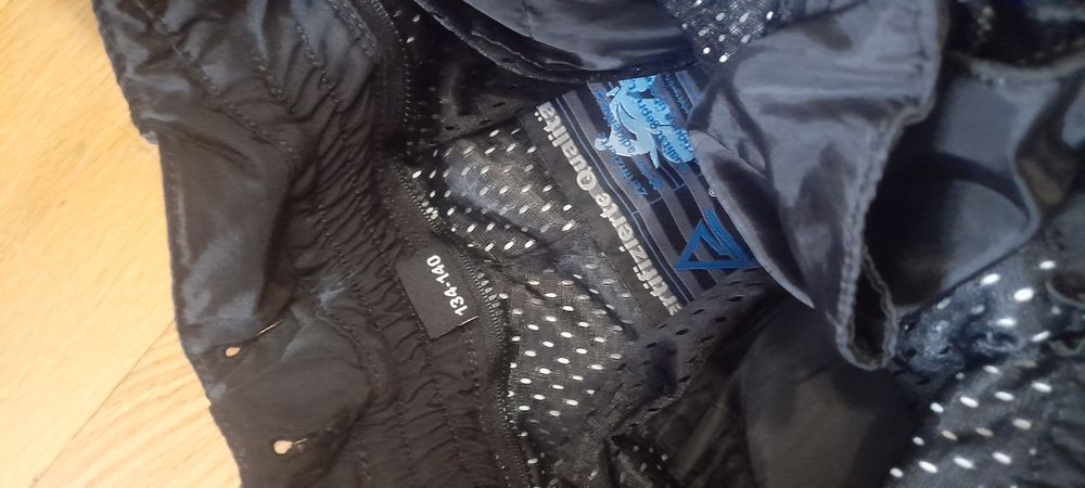 Мотокостюм дитячий р. 134-140, регулюється зріст, ідеальному стані