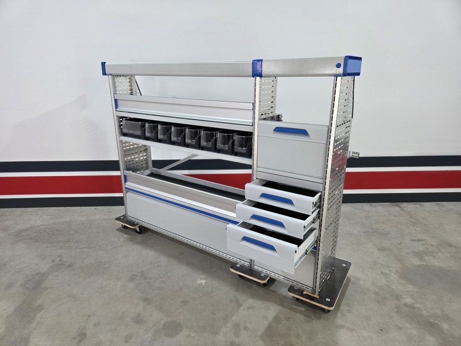 Zabudowa busa serwisowa warsztatowa CRAFTER SPRINTER TRANSIT MAN TGE IVECO