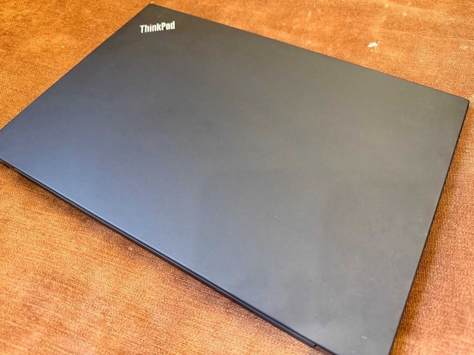 Lenovo ThinkPad P14s Gen 2 / I5-1165G7 / 8gb-DDR4 / SSD-512gb / n-vidia T500 318 циклів