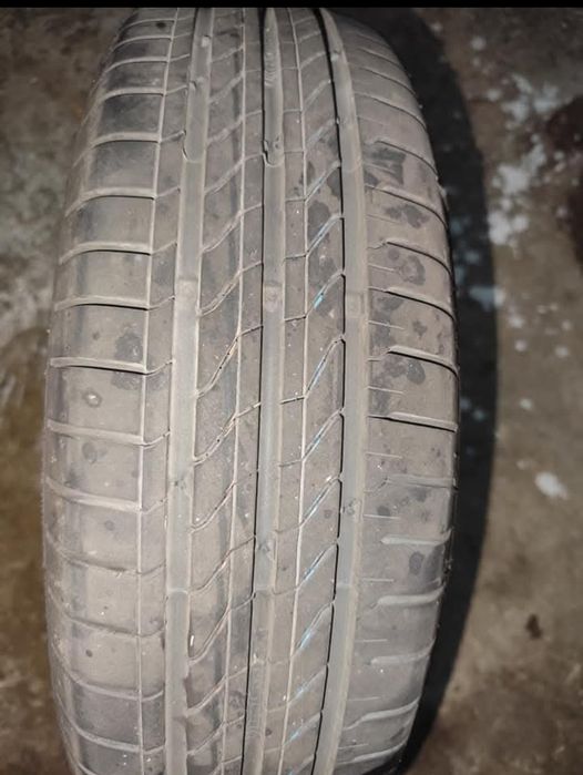 Pneus semi-novos
