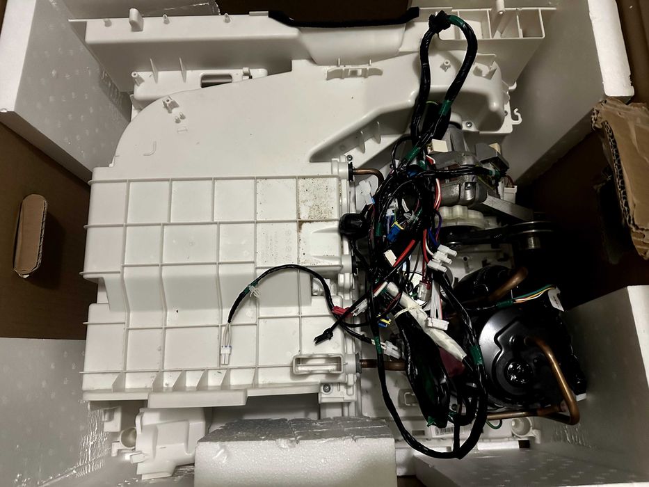 Піддон із компресором (тепловий насос) у зборі - DC90-28416A Samsung