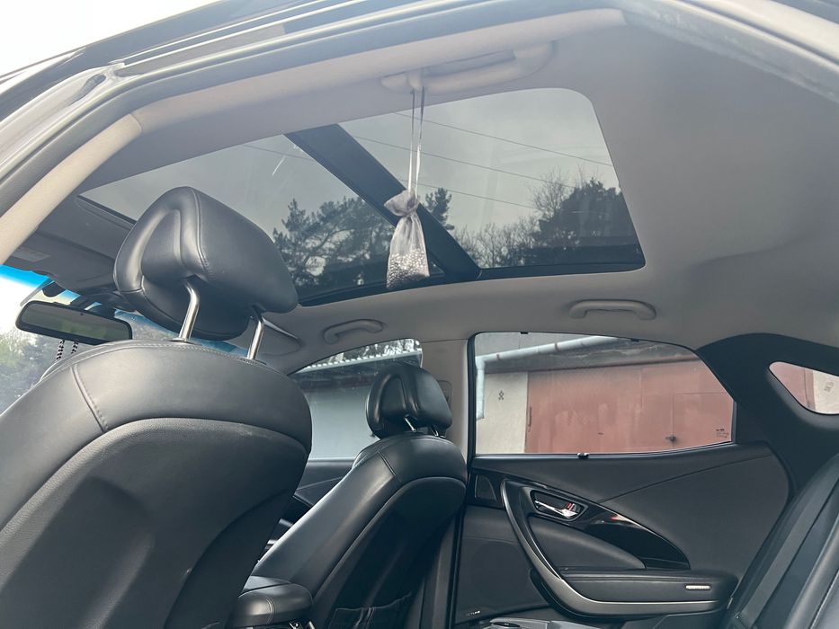 Hyundai Grandeur, 2014року, 3.00 л., газ.