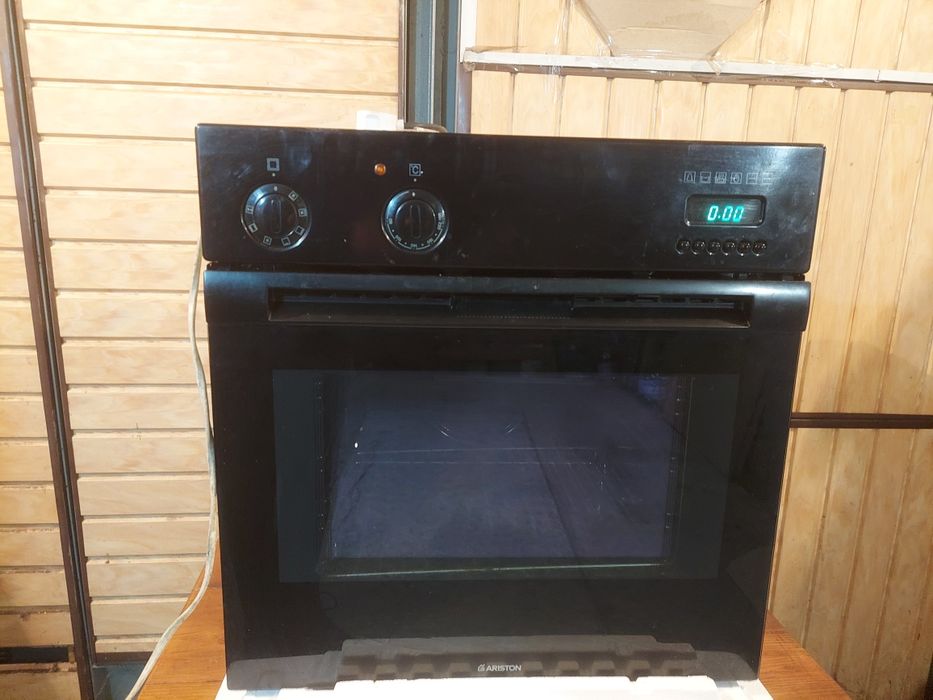 Електрична духова шафа  ARISTON