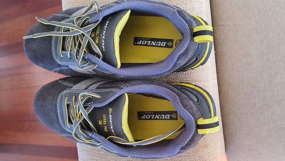 Sapato/bota Dunlop, como novas 42