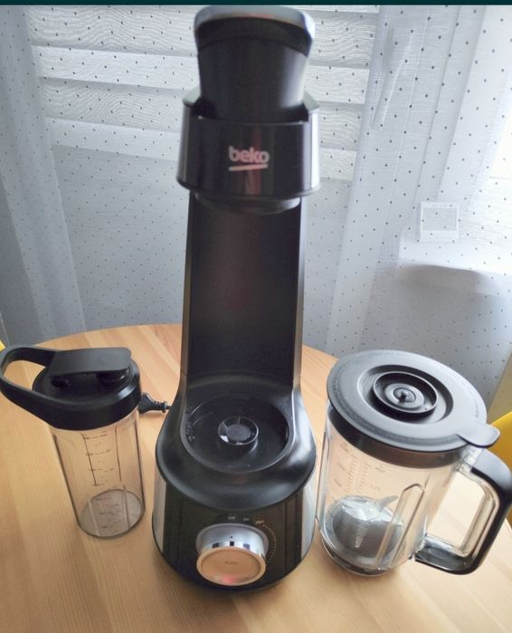 Blender kielichowy BEKO TBV8106BX (próżniowy)