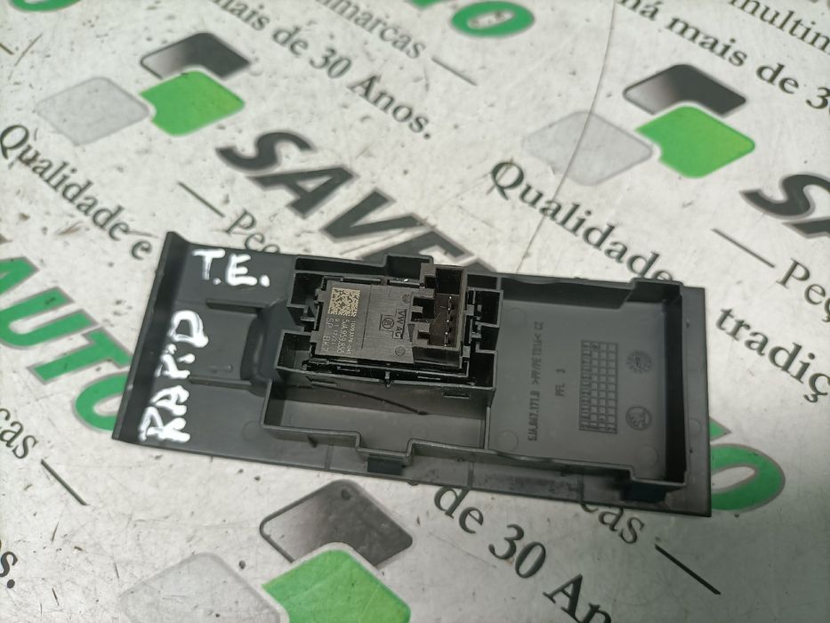 Comando / botão / interruptor vidros frente direito SKODA Rapid Liftba
