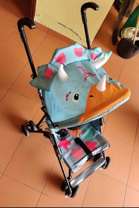 Vendo carrinho de bebé