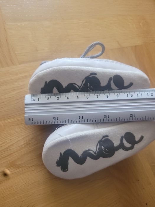 Sportowe buciki i dla chlopca i dla dziewczynki