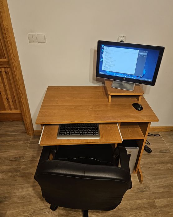 Zezestaw Hp do internetu biura + Biurko, Klawiatura