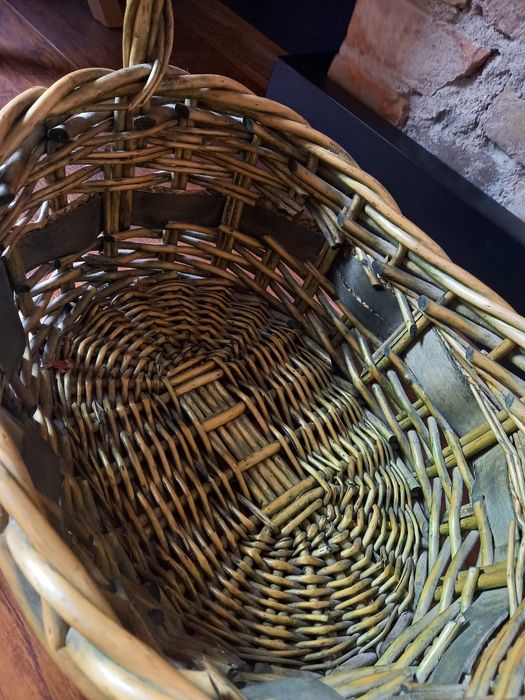 Kosz wiklinowy zielony