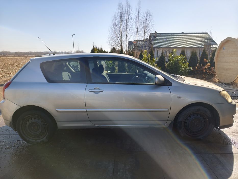 Toyota Corolla e12 2004