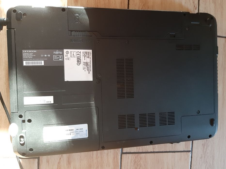 Ноутбук FUJITSU Limited
