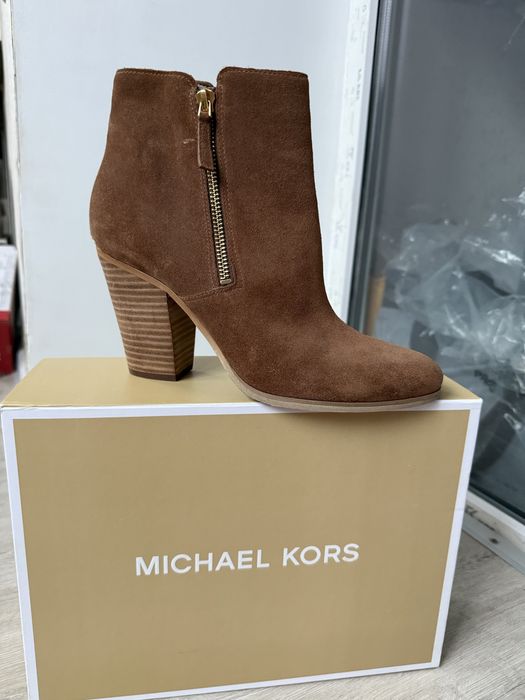 ботильйони Michael Kors