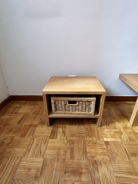 Cama japonesa e 2 mesas cabeceira