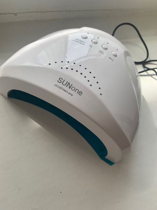 Набор: фрезер + лампа + вытяжка. Дополнительно аксессуары в комплекте