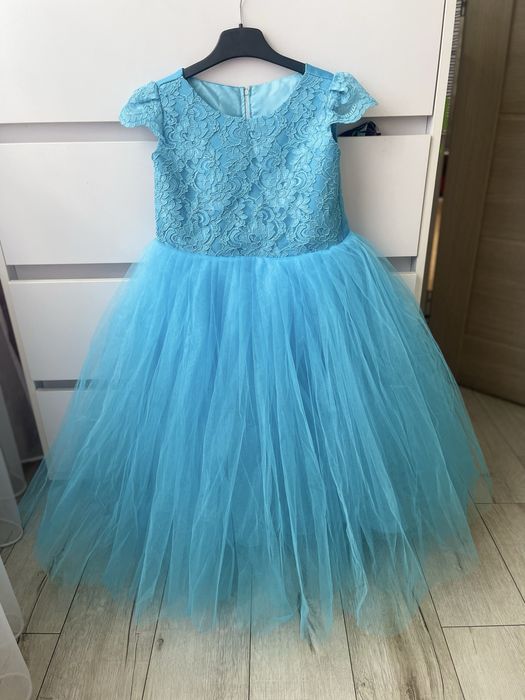 Святкова сукня на дівчинку