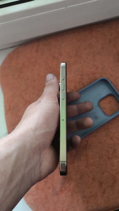 iPhone 16 pro max desert