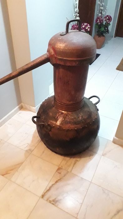 Cabeça de alambique e caldeiras