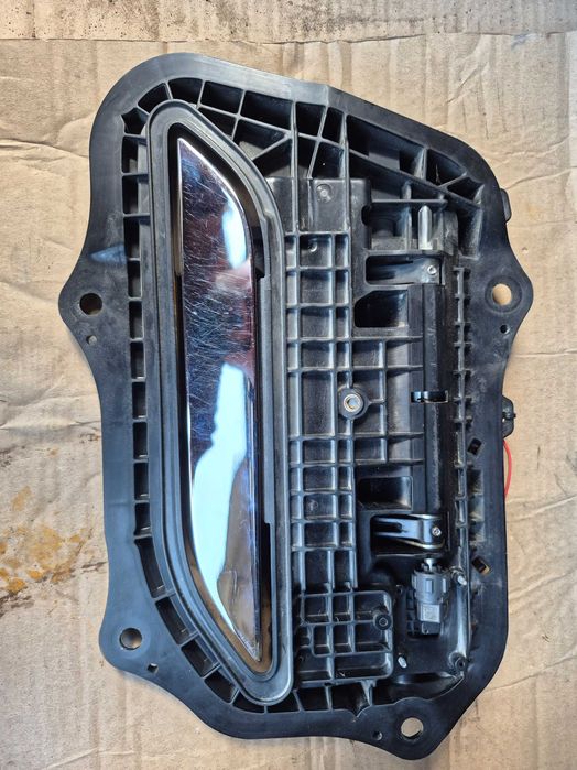 Tesla Model S ліва передня ручка зовнішня 1135718-S0-A gen 2.1-3.0