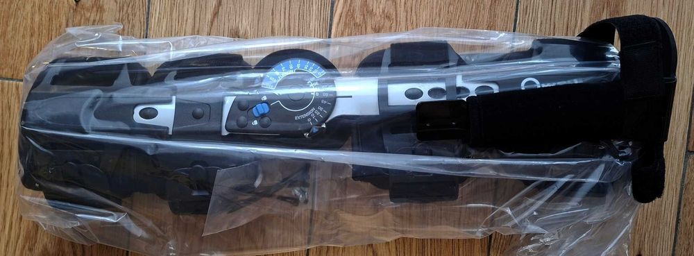 Orteza na całą nogę, mam dwie nowe.