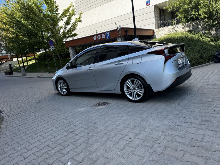 Toyota Prius AWD