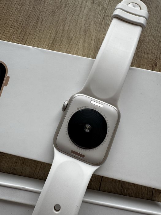 Apple Watch SE 2 покоління GPS 40мм